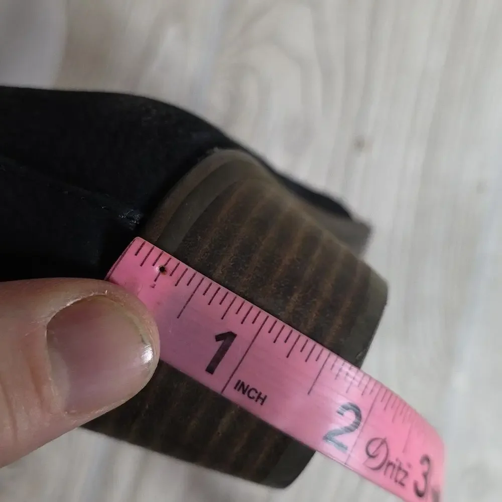 Lucky Brand Mahzan Black Leather Slip On Bootie Womens Size 9.5